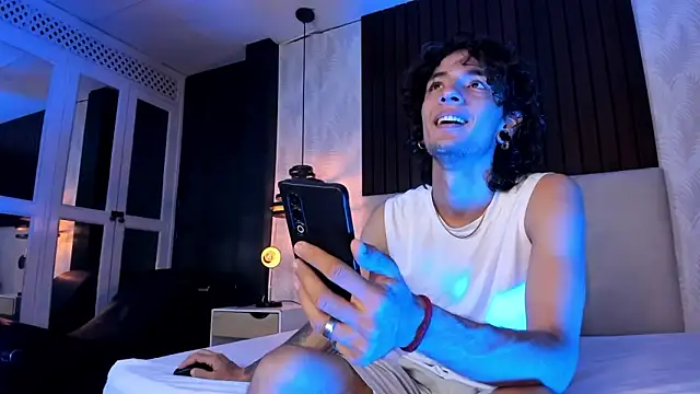 Skinny Mac online show from 03-24-26, 01:27