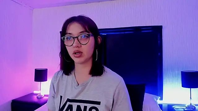 LilithBluum online show from 04-12-26, 11:48