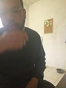 Snapshot of morenogih chatting on 04-02-26, 06:33 morenogih online show from 04-02-26, 06:33