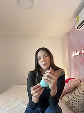 Adalyn Cute online show from 05-14-26, 11:39