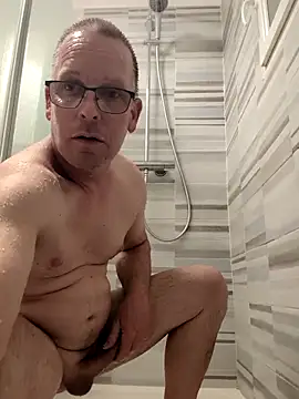 Snapshot of Gaston6666 chatting on 03-11-26, 09:10 Gaston6666 online show from 03-11-26, 09:10