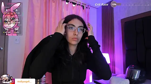 Snapshot of Molly_A chatting on 06-02-26, 02:52 Molly A online show from 06-02-26, 02:52