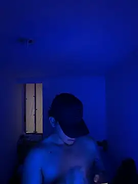 Snapshot of alexgarca0 chatting on 03-09-26, 10:58 alexgarca0 online show from 03-09-26, 10:58