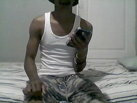 Snapshot of TreySavvy chatting on 06-20-26, 11:29 TreySavvy online show from 06-20-26, 11:29