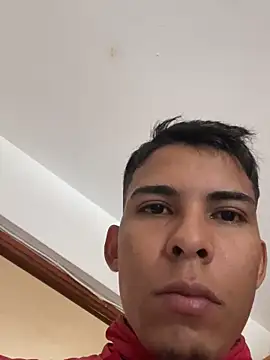 Snapshot of LeiAaron9810 chatting on 03-10-26, 11:37 LeiAaron9810 online show from 03-10-26, 11:37