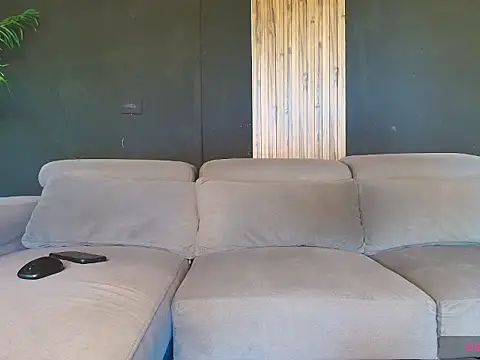 Snapshot of angelstream chatting on 06-01-26, 12:40 angelstream online show from 06-01-26, 12:40