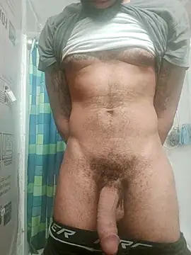 Snapshot of Walker_85 chatting on 03-17-26, 10:40 Walker 85 online show from 03-17-26, 10:40