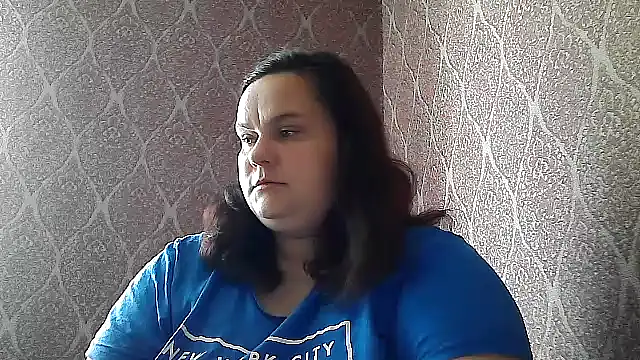DollyGersonn online show from 06-18-26, 06:02