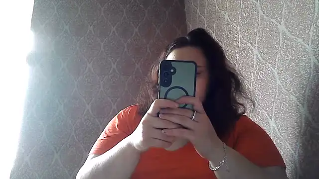 DollyGersonn online show from 06-23-26, 06:33