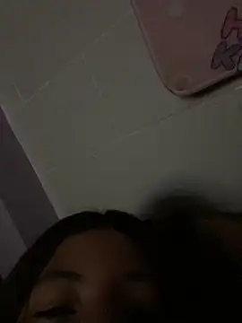 Snapshot of SlushyAcrylic chatting on 03-10-26, 07:02 SlushyAcrylic online show from 03-10-26, 07:02