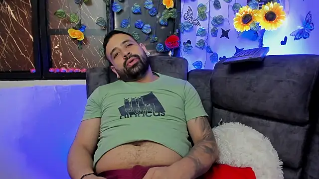 Snapshot of alanJohnson145 chatting on 03-19-26, 07:07 alanJohnson145 online show from 03-19-26, 07:07