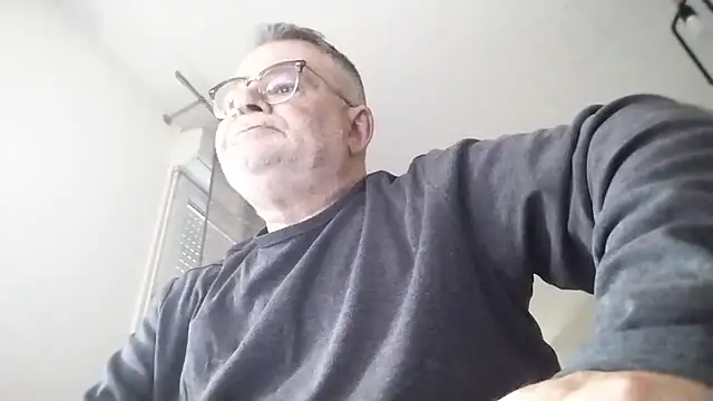 Snapshot of oura chatting on 03-16-26, 06:39 oura online show from 03-16-26, 06:39