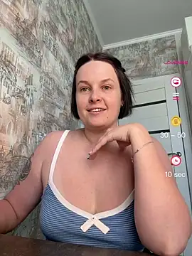Snapshot of HubbaBaby chatting on 05-22-26, 12:22 HubbaBaby online show from 05-22-26, 12:22