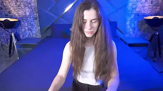 LittleJulii online show from 03-23-26, 04:00