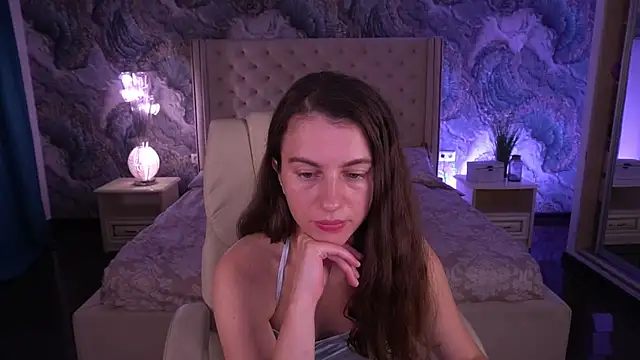 LittleJulii online show from 07-28-26, 07:39