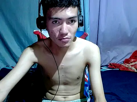 Snapshot of zailouie chatting on 03-11-26, 12:00 zailouie online show from 03-11-26, 12:00