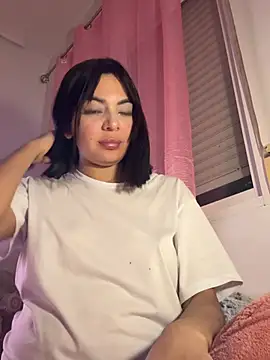 Snapshot of emilysixtin chatting on 03-11-26, 08:37 emilysixtin online show from 03-11-26, 08:37