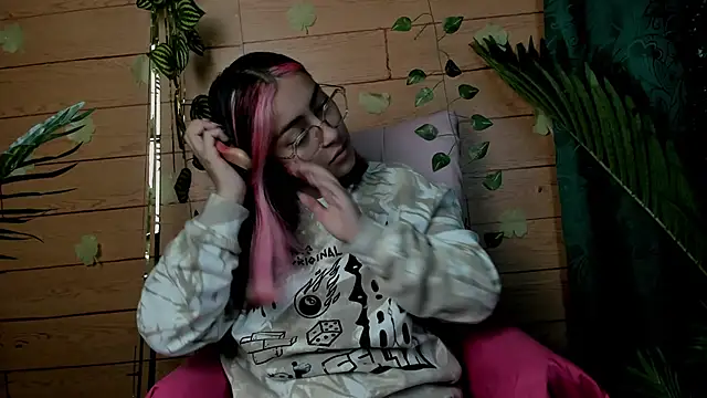 PinkyyPieee  online show from 03-25-26, 11:38