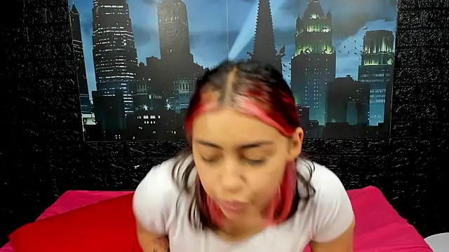 PinkyyPieee  online show from 04-07-26, 02:39