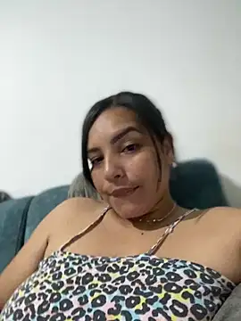 Snapshot of Kira33_ chatting on 03-17-26, 11:24 Kira33 online show from 03-17-26, 11:24