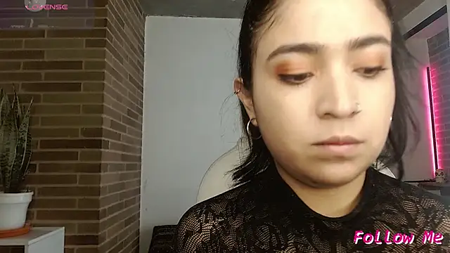 sweet-little online show from 03-20-26, 04:23