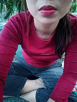 Snapshot of Leylin_1 chatting on 03-21-26, 11:15 Leylin 1 online show from 03-21-26, 11:15