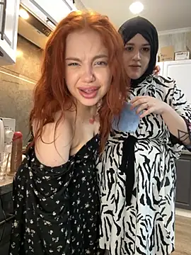 RedheadQueen  online show from 04-19-26, 06:10
