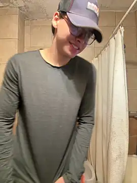 Snapshot of jossmacsi chatting on 04-12-26, 04:56 jossmacsi online show from 04-12-26, 04:56