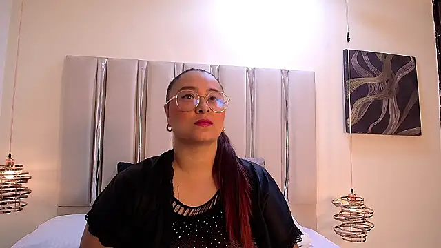 Snapshot of KiaraVelvett_ chatting on 03-21-26, 02:16 KiaraVelvett online show from 03-21-26, 02:16