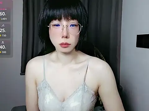 lin lin 520 520 online show from 04-05-26, 02:47