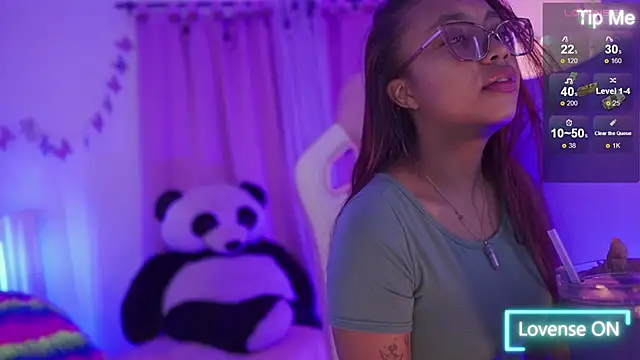 nahomy 2308 online show from 04-11-26, 11:25