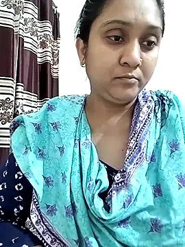 Snapshot of Miss-Akhi5500 chatting on 03-10-26, 08:14 Miss-Akhi5500 online show from 03-10-26, 08:14