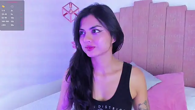 Zoee Kravitz online show from 04-08-26, 09:04