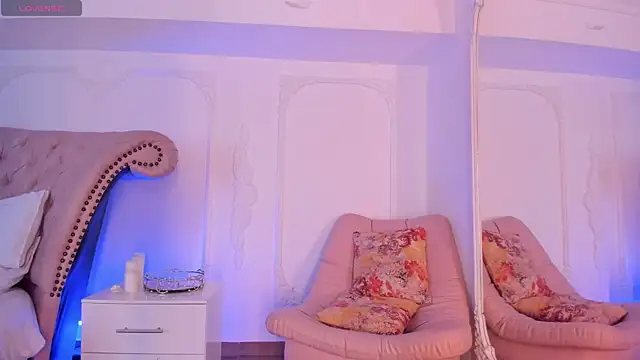 Snapshot of LucianaBlanco_ chatting on 05-24-26, 08:58 LucianaBlanco online show from 05-24-26, 08:58