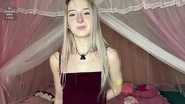 OnlyEva1 online show from 05-04-26, 08:10