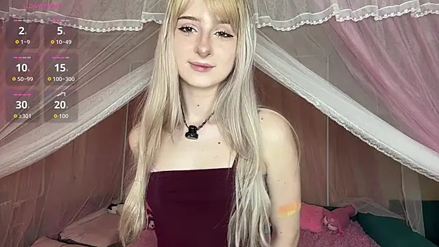 Snapshot of OnlyEva1 chatting on 05-08-26, 08:19 OnlyEva1 online show from 05-08-26, 08:19