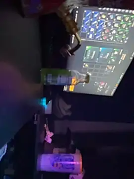 Snapshot of urfavgamergurl chatting on 03-14-26, 12:39 urfavgamergurl online show from 03-14-26, 12:39