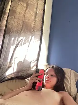 urfavgamergurl online show from 06-14-26, 01:24