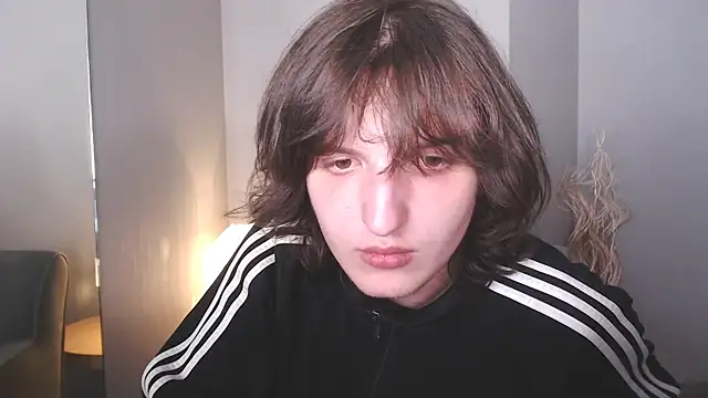 Snapshot of delalex chatting on 07-18-26, 02:49 delalex online show from 07-18-26, 02:49