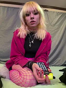 Snapshot of simplyobsessedwher chatting on 03-17-26, 05:00 simplyobsessedwher online show from 03-17-26, 05:00