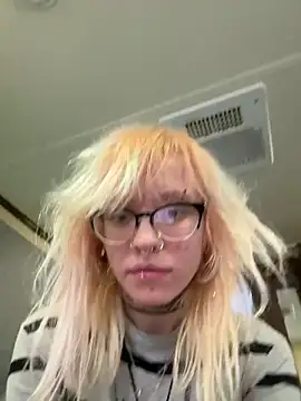 Snapshot of simplyobsessedwher chatting on 03-18-26, 07:28 simplyobsessedwher online show from 03-18-26, 07:28