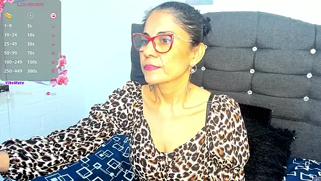 Antonella Rizzo01 online show from 05-27-26, 01:57
