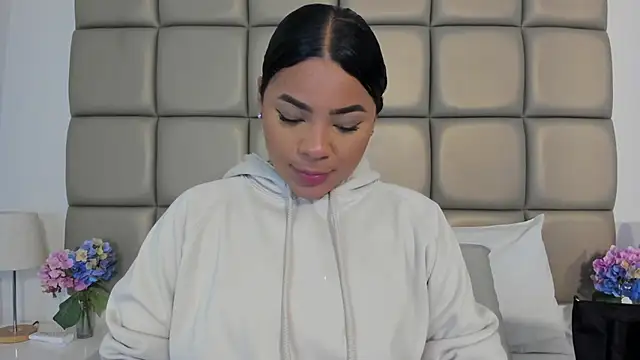 Snapshot of lilly_williamss chatting on 06-10-26, 03:29 lilly williamss online show from 06-10-26, 03:29