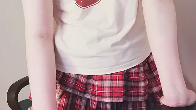 Snapshot of hunhun122 chatting on 03-11-26, 05:41 hunhun122 online show from 03-11-26, 05:41