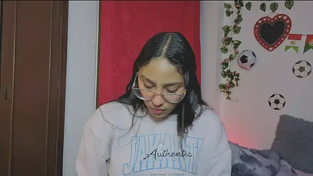 PaulaCutexs online show from 07-01-26, 04:25
