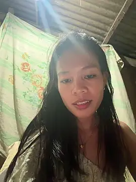 Snapshot of chinny1112 chatting on 06-19-26, 04:33 chinny1112 online show from 06-19-26, 04:33