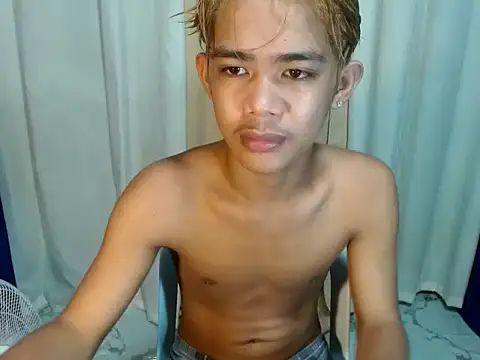 Snapshot of boynextdoorjosh chatting on 05-18-26, 10:21 boynextdoorjosh online show from 05-18-26, 10:21