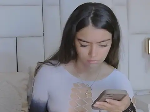 AnnieDesire online show from 06-12-26, 04:22