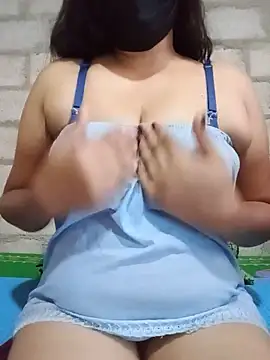Snapshot of SLNISHU chatting on 05-27-26, 02:41 SLNISHU online show from 05-27-26, 02:41