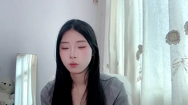 yiyibaby2026 online show from 04-12-26, 02:38